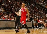 开云体育中国-死命苦战！球员前赴后继力争胜利