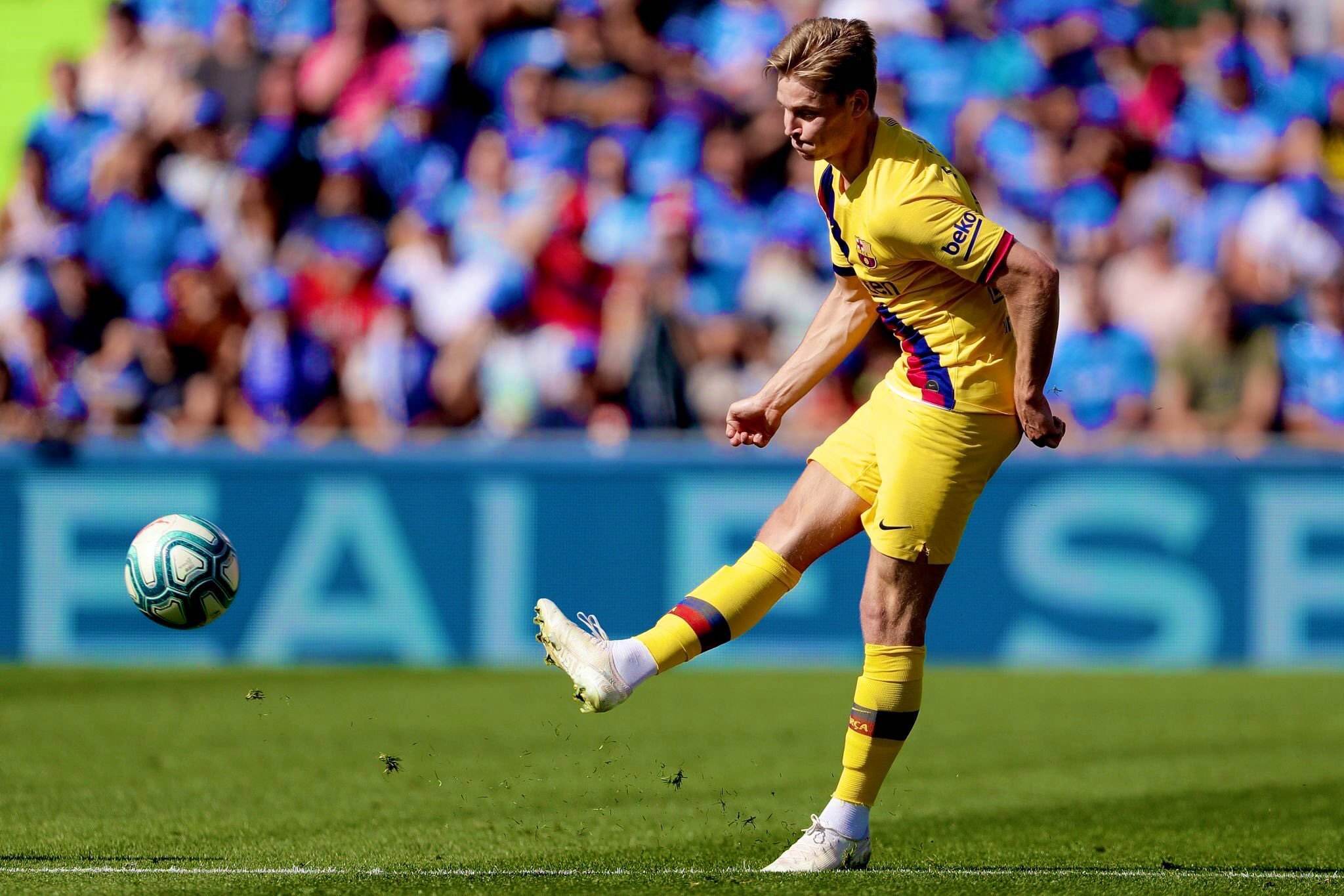 巴黎绝杀里昂，德容完成帽子戏法的简单介绍