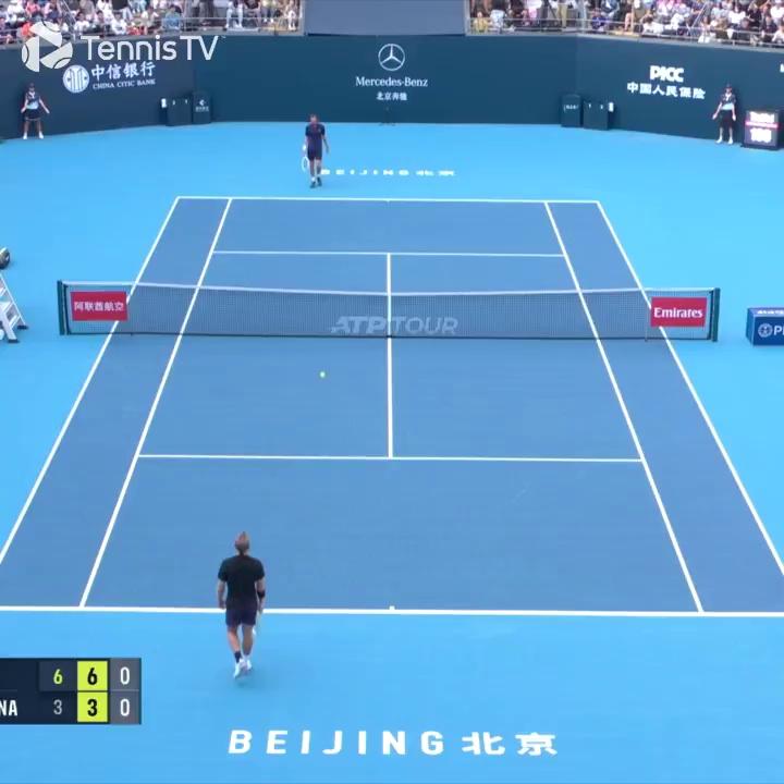 关于德国网球队完胜西班牙网球队，梅德韦杰夫制霸全场的信息