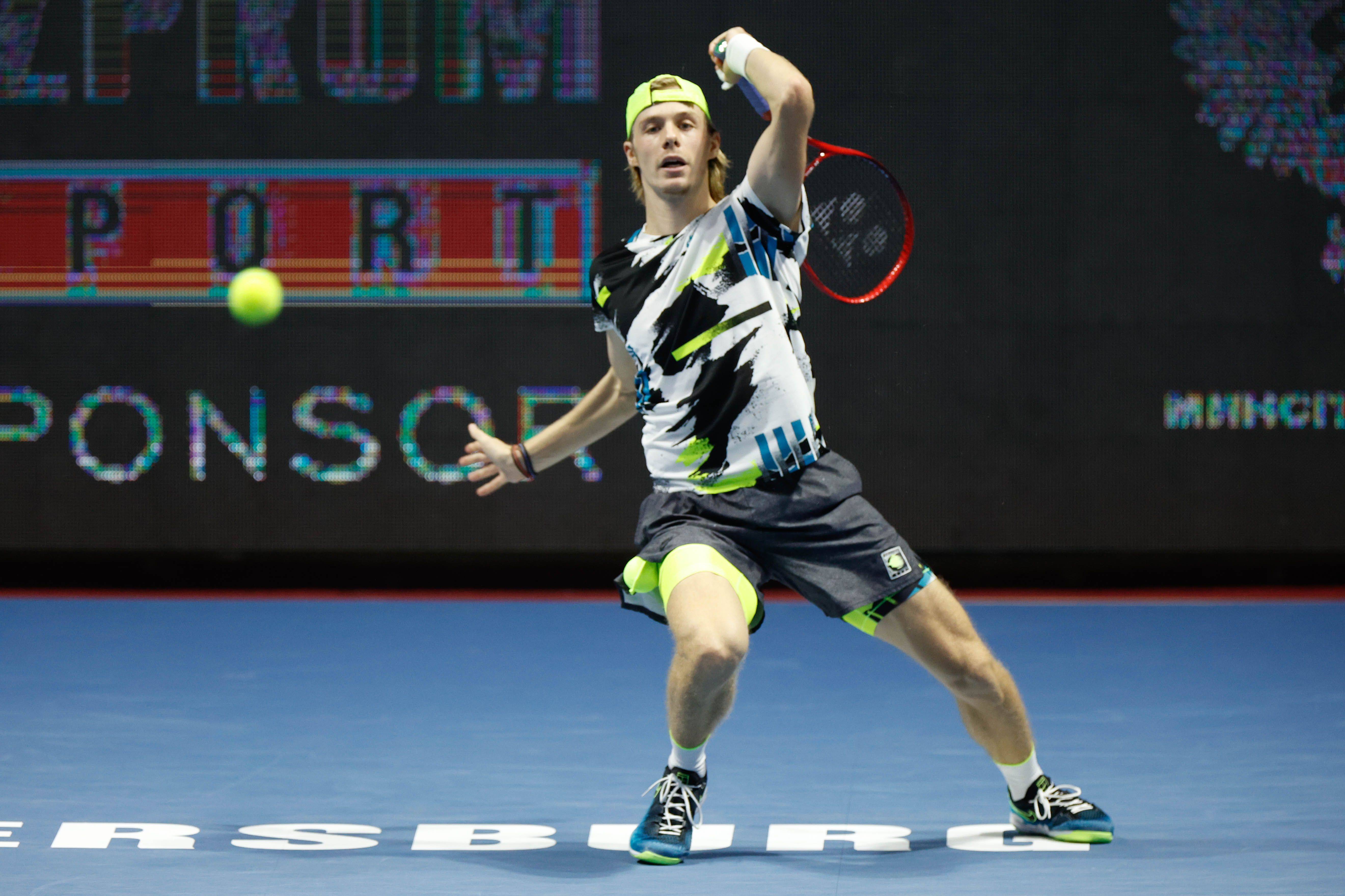 英国网球队险胜澳大利亚网球队，瓦林卡三分雨点燃全场