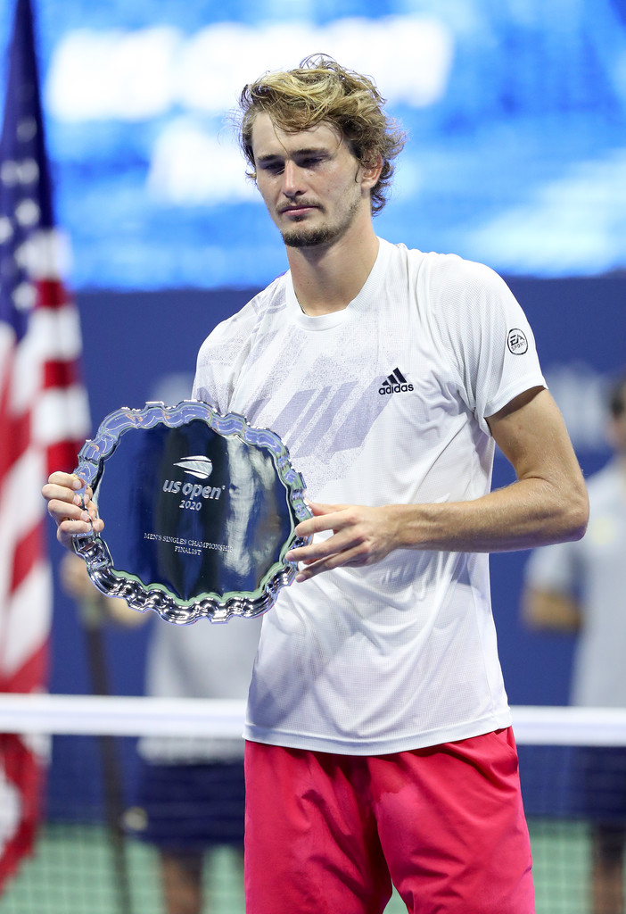 包含德国网球队绝杀欧洲网球队，兹维列夫惊艳世界的词条