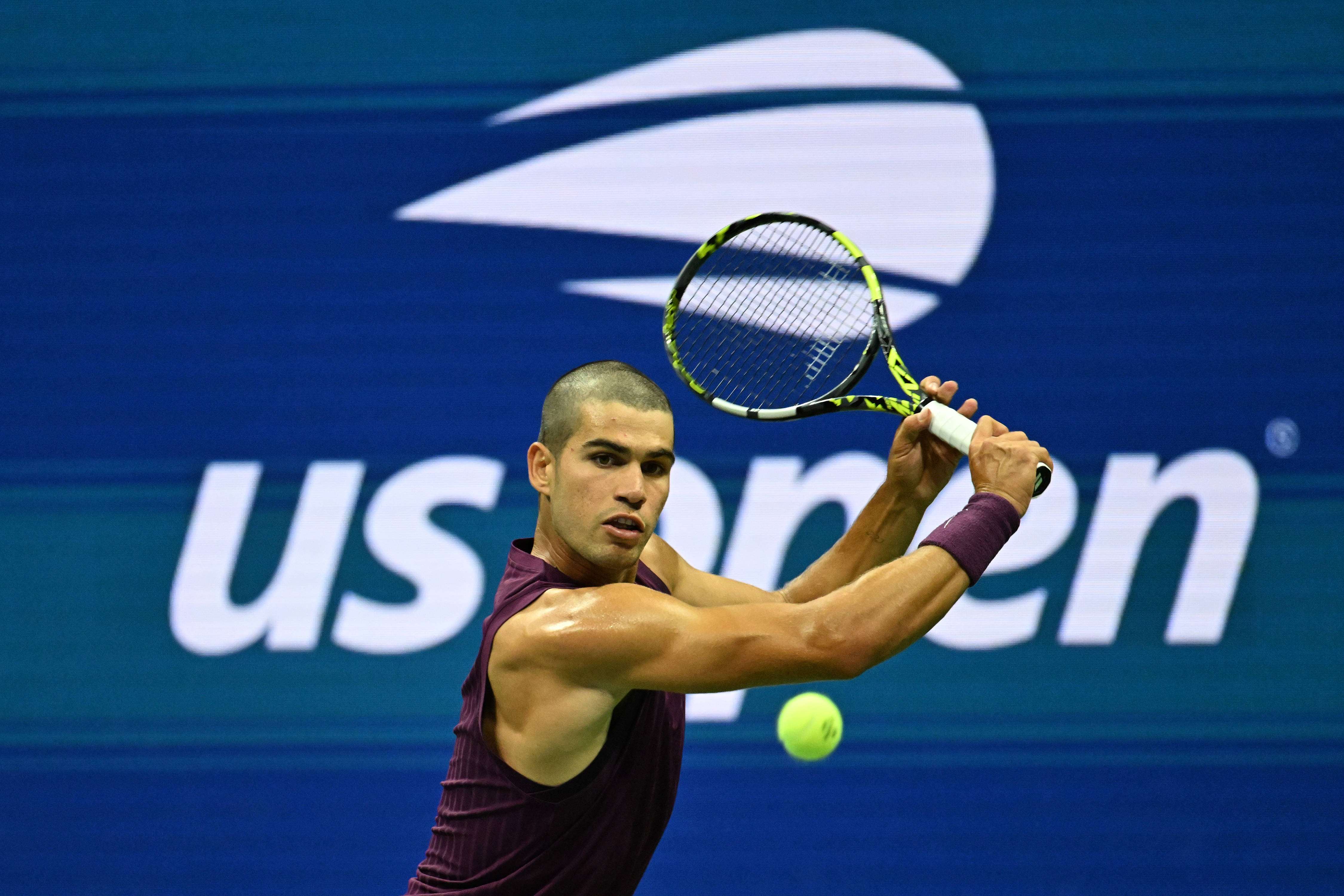 德国网球队逆转美国网球队，阿尔卡拉斯关键制胜的简单介绍