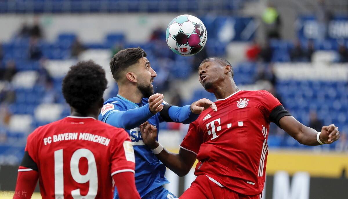 波兰横扫塞维利亚，格纳布里爆发神勇