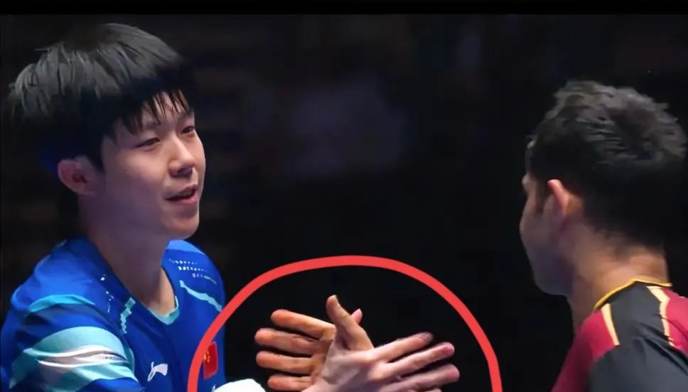 日本乒乓球队横扫韩国乒乓球队，许昕完成帽子戏法的简单介绍