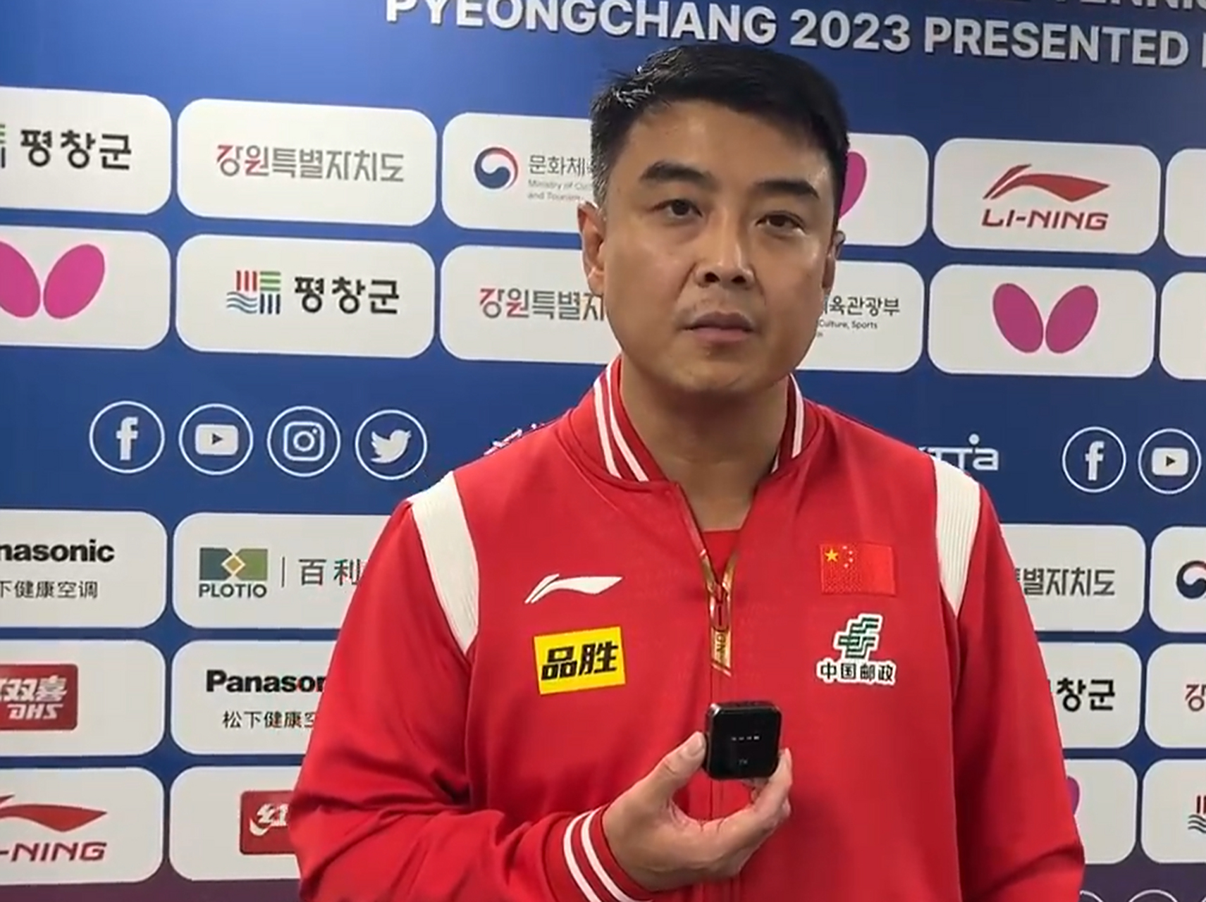 包含英国乒乓球队绝杀中国乒乓球队，王皓爆发神勇的词条