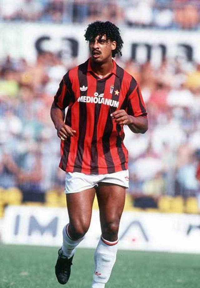 包含AC米兰遭遇连败，危机四伏的词条