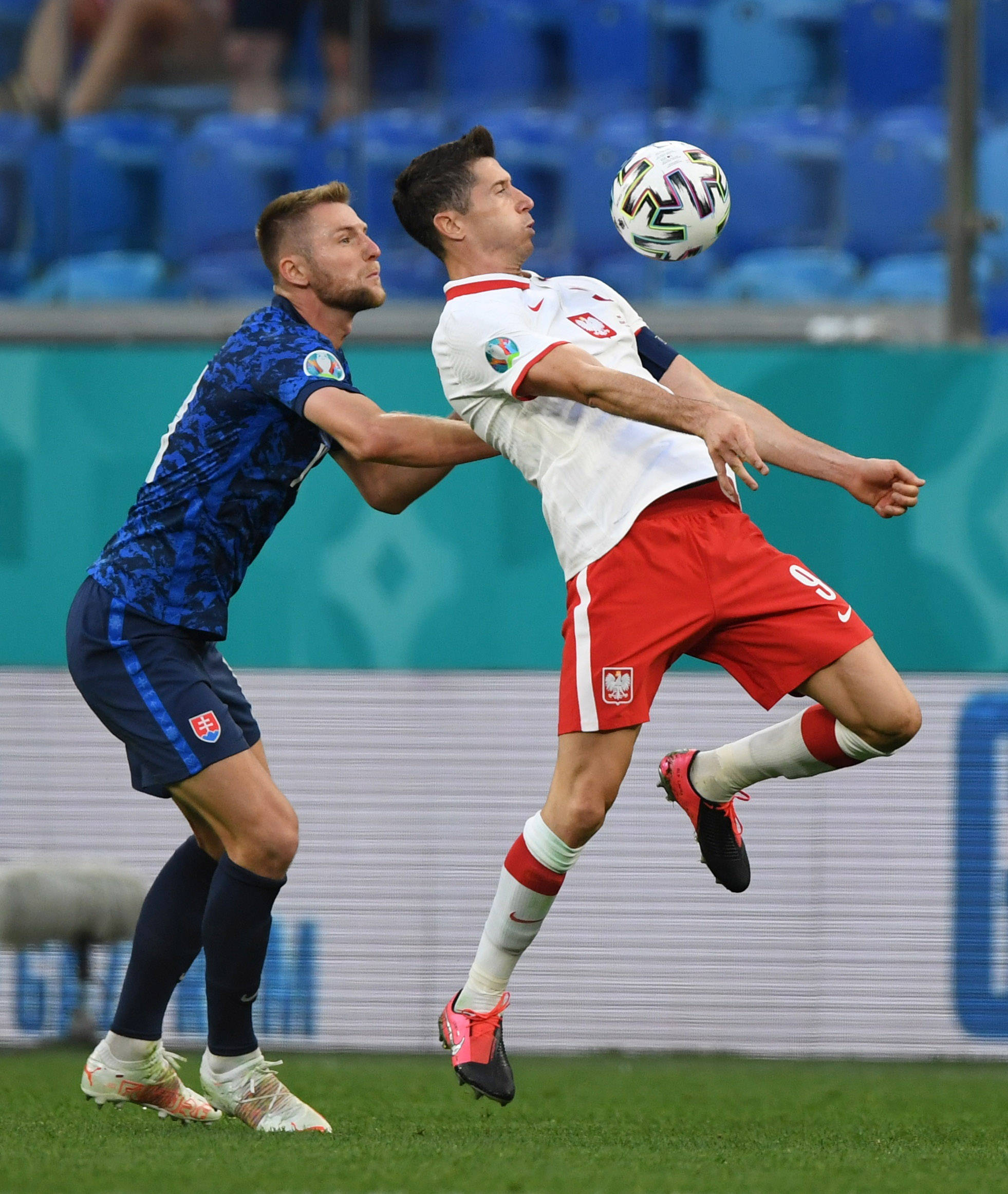 关于波兰队客场战胜斯洛伐克队，牢牢守住领先优势的信息