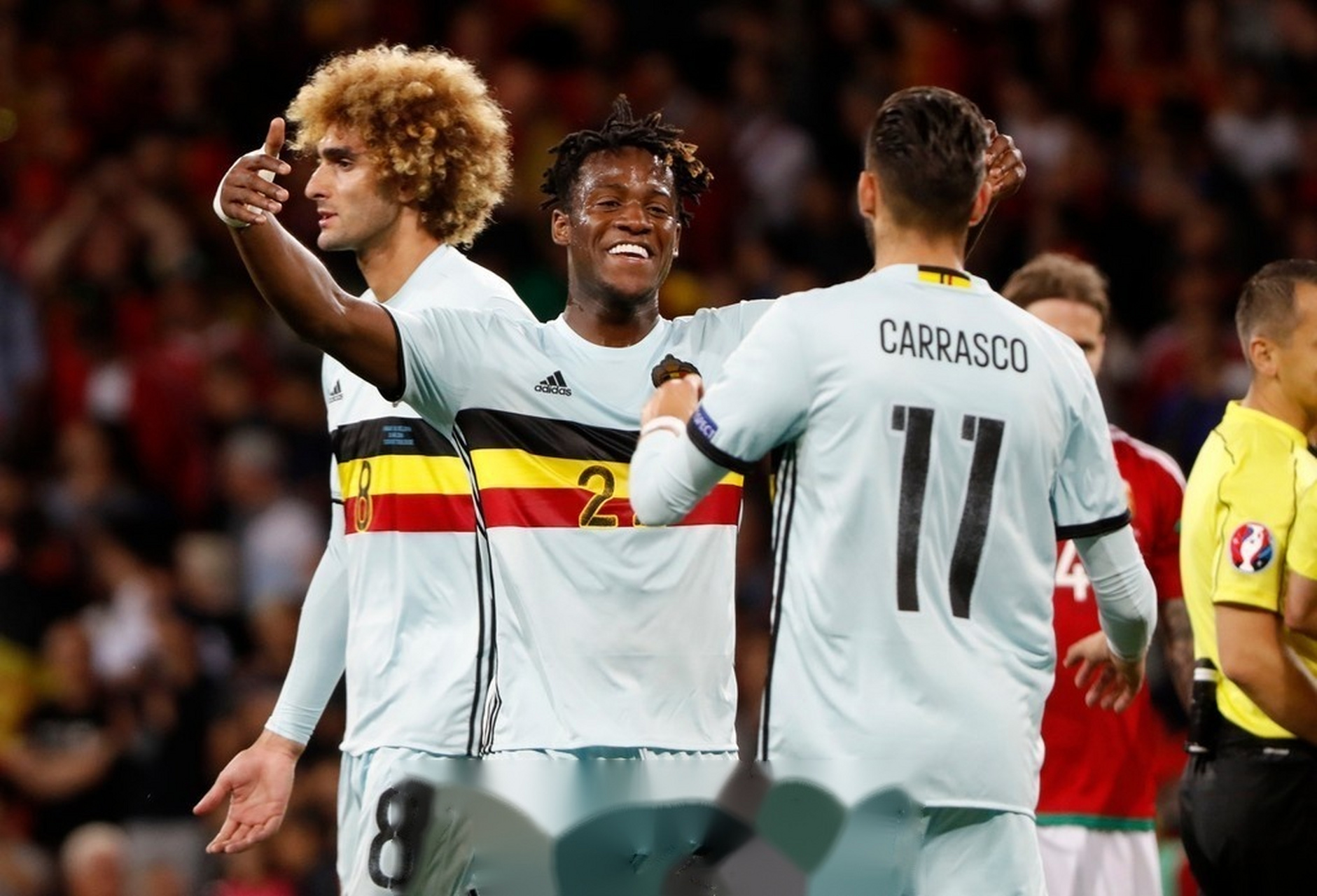 包含竞猜俄罗斯斯洛文尼亚，赛场巅峰等待开启的词条