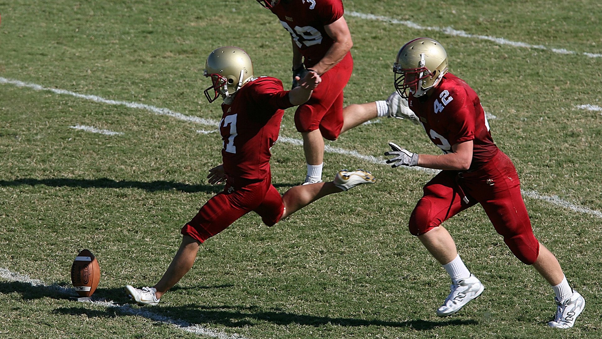 雄鹿斩落掘金，杜兰特季后赛接管比赛，当团队战术与个人英雄主义碰撞